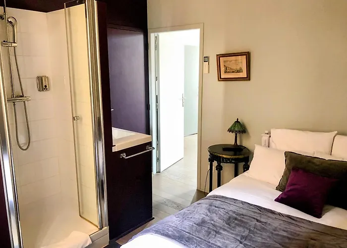 B&B: Au Coeur de Bordeaux - B&B et Cave à vin